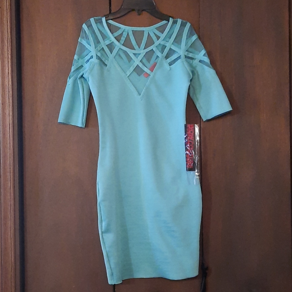 Dress - Picture 4 of 4